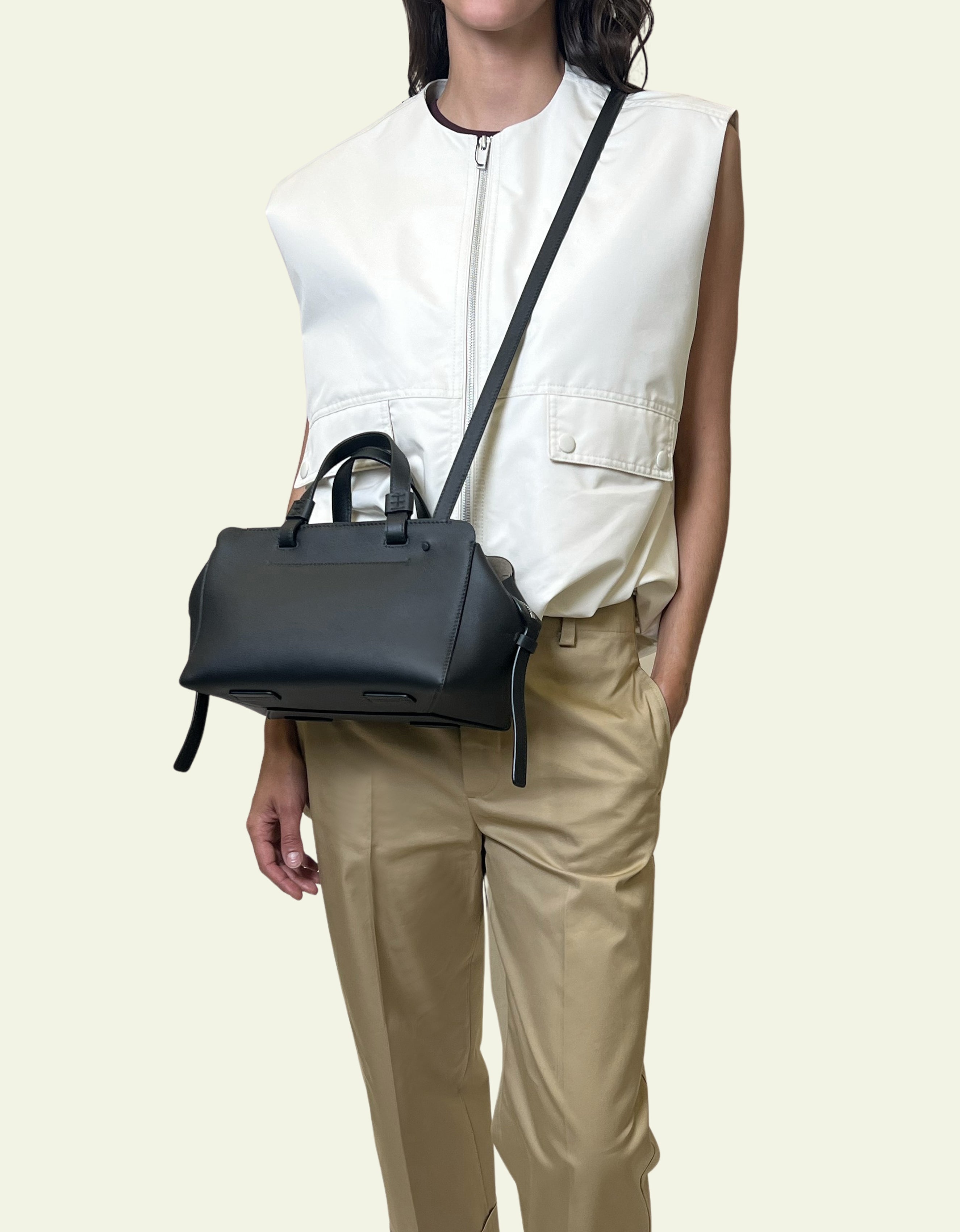 T Handbag - New In